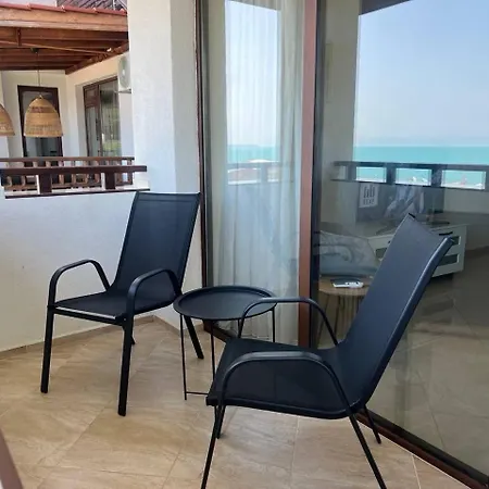 Apartment Arena Sea View *