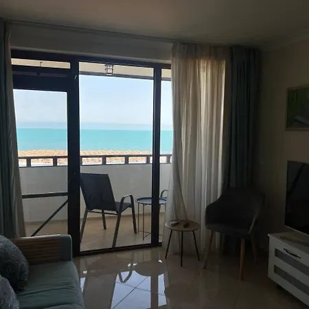 Arena Sea View Apartament